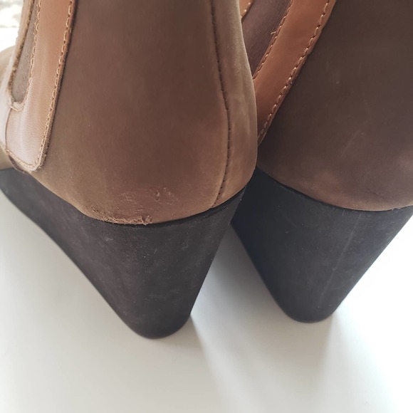 Tommy Bahama Leather Chunky Platform Wedge Booties Tan & Brown Size 9 - Picture 9 of 9